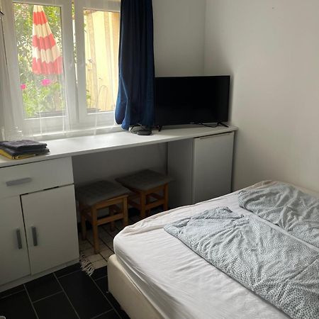 Kerti franciaágyas apartman Vác Exterior foto