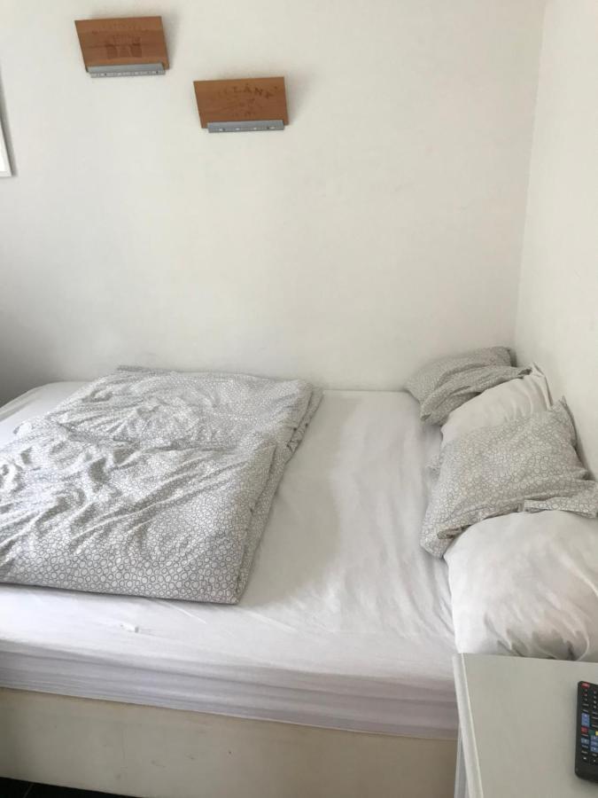 Kerti franciaágyas apartman Vác Exterior foto